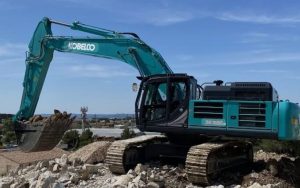 Kobelco SK350LC Excavator